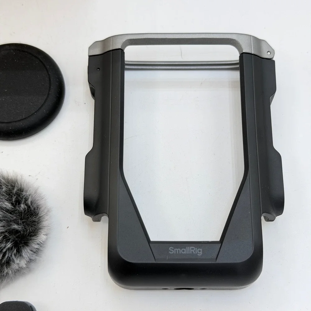 SmallRig Cage Kit 4235 Canon PowerShot V10 Black Vlogging Rig W/ Box Used Good
